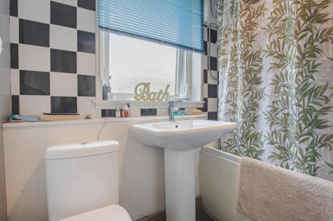 Bathroom (5)