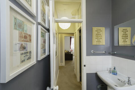 13. Bathroom angl...