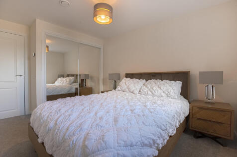Bedroom1Angle2