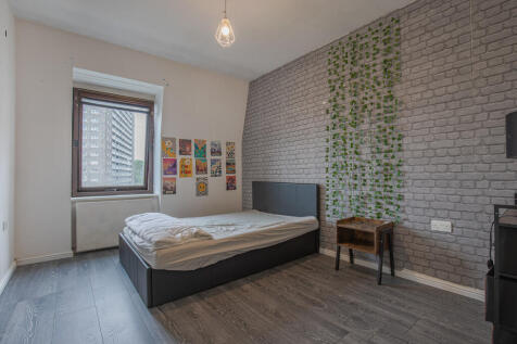 Bedroom1Angle1
