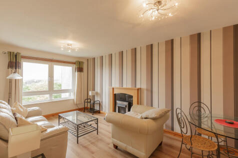 Living room 2