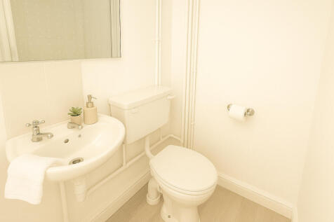 Ensuite bathroom 