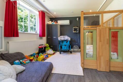 Bedroom 3/Reception