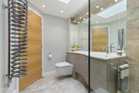 En-Suite 2