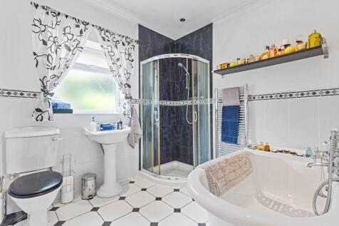 Family Bathroomj