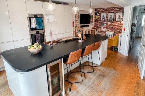 Kitchen/Family Room