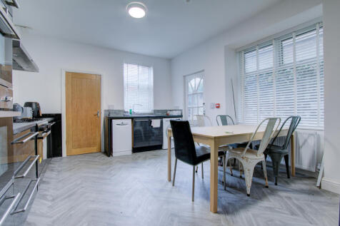 Communal Kitchen