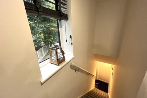 Stairs / Landing