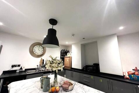 Communal Kitchen