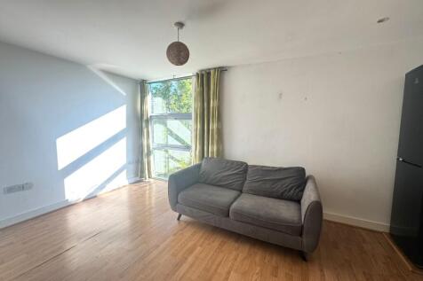 Living / Kitchen