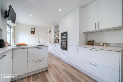 Kitchen/Breakfast Rm