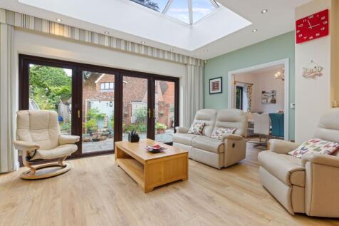 Breakfast Room