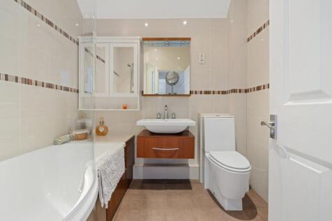 Familt Bathroom