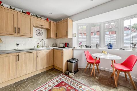 Kitchen/Dining