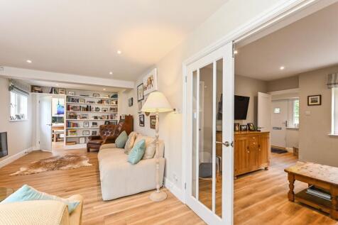 Snug/Reception Room