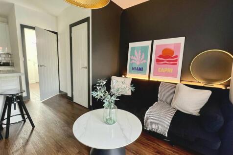 Lounge Kitchenette