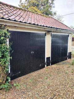 garages.JPG