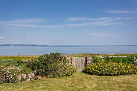 2 Cromarty View