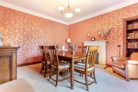 The Manse, Foyers