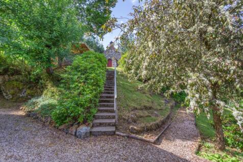 The Manse, Foyers