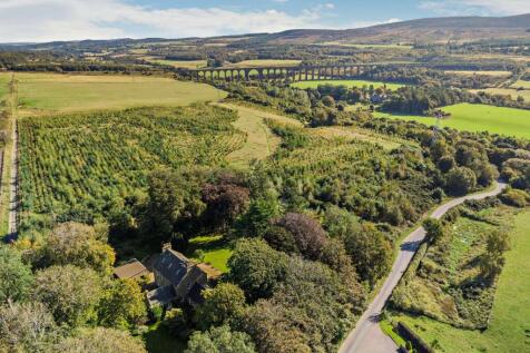 Leanach House