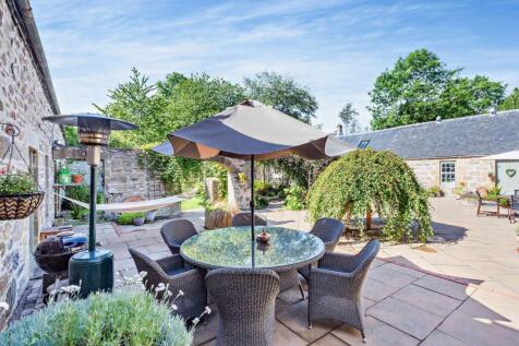 Treeton Steading