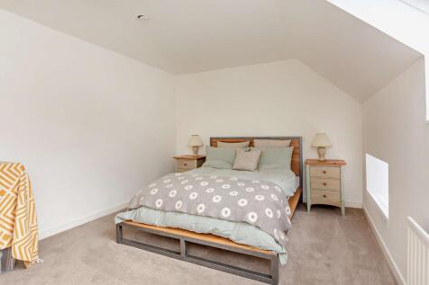 Treeton Steading