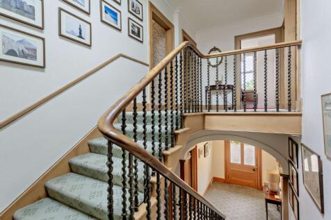 50 Old Edinburgh Rd