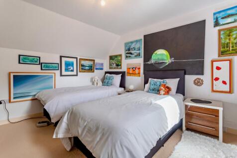 152 Oldshoremore