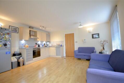 Lounge/ Kitchen