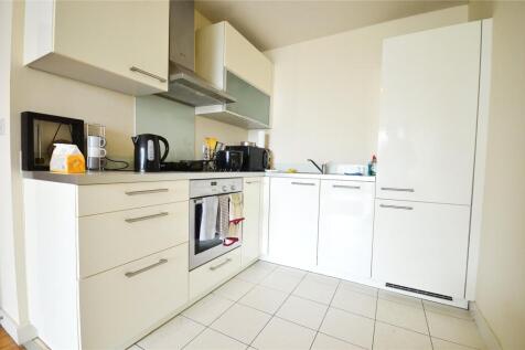 Kitchen / Lounge