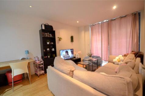 Lounge/ Diner