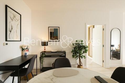 Spacious and Bright