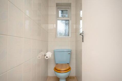 Separate WC