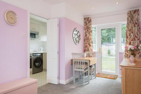 Longe/Dining Room