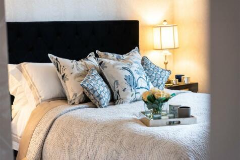Bedroom 1 detail.jpg