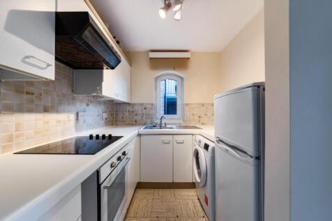 Fitted Kitchen