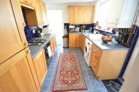 Fitted Kitchen:
