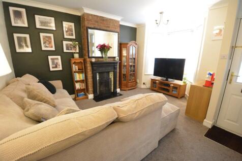 Attractive Lounge: