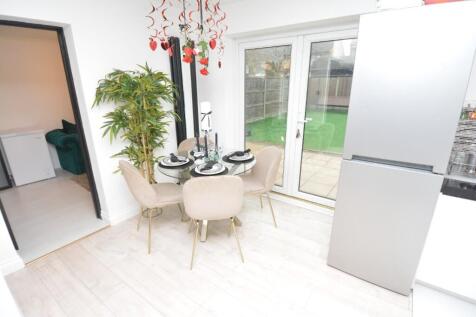 Fitted Kitchen/Diner