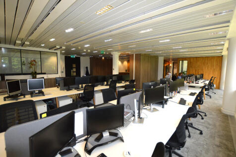 Open plan workstatio