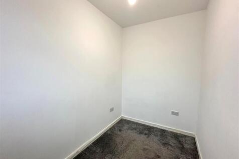 2nd Bedroom 02.jpg