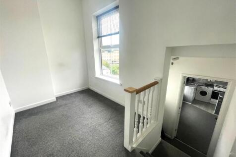 Single bedroom.jpg