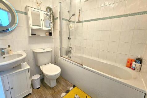 Bradley - Bathroom.jpg