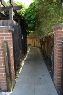 8 Henley pathway