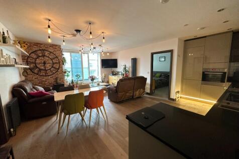 Lounge / Kitchen 