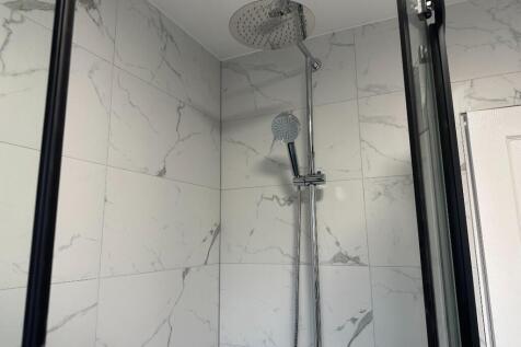 En-Suite Shower