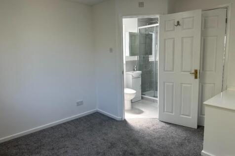Bedroom 1 (ii)