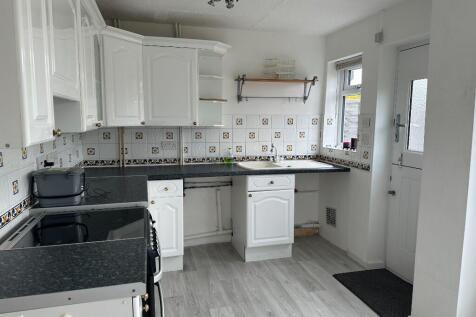 Kitchen (ii)