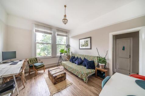 2, 100 Christchurch Road-2.JPG